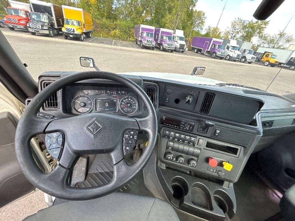 Day Cab Tractor-Heavy Duty Tractors-International-2020-LT625-Lansing-MI-247,658\n\t\tmiles-$ 32,000 - Image 10