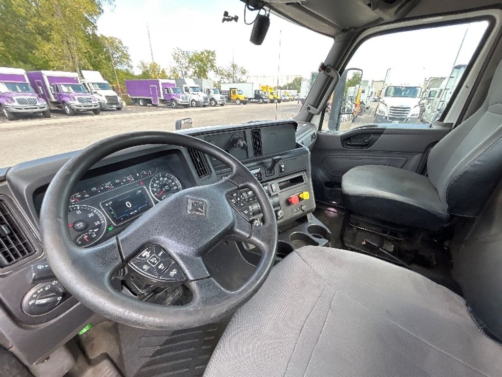 Day Cab Tractor-Heavy Duty Tractors-International-2020-LT625-Lansing-MI-247,658\n\t\tmiles-$ 32,000 - Image 9