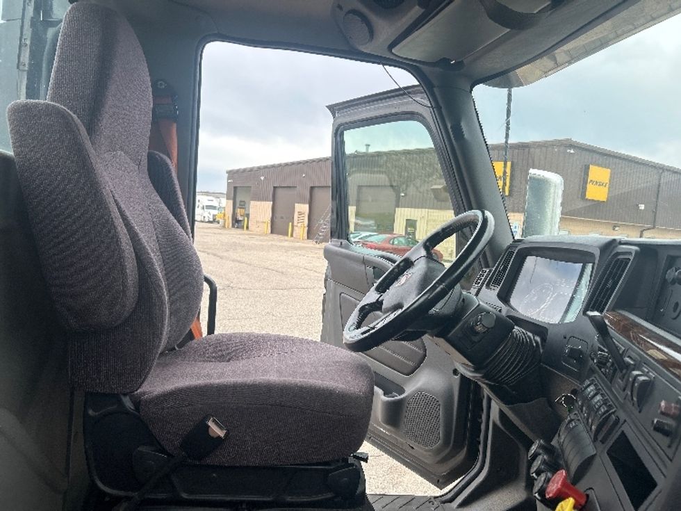 Day Cab Tractor-Heavy Duty Tractors-International-2020-LT625-Lansing-MI-290,427\n\t\tmiles-$ 42,250 - Image 14