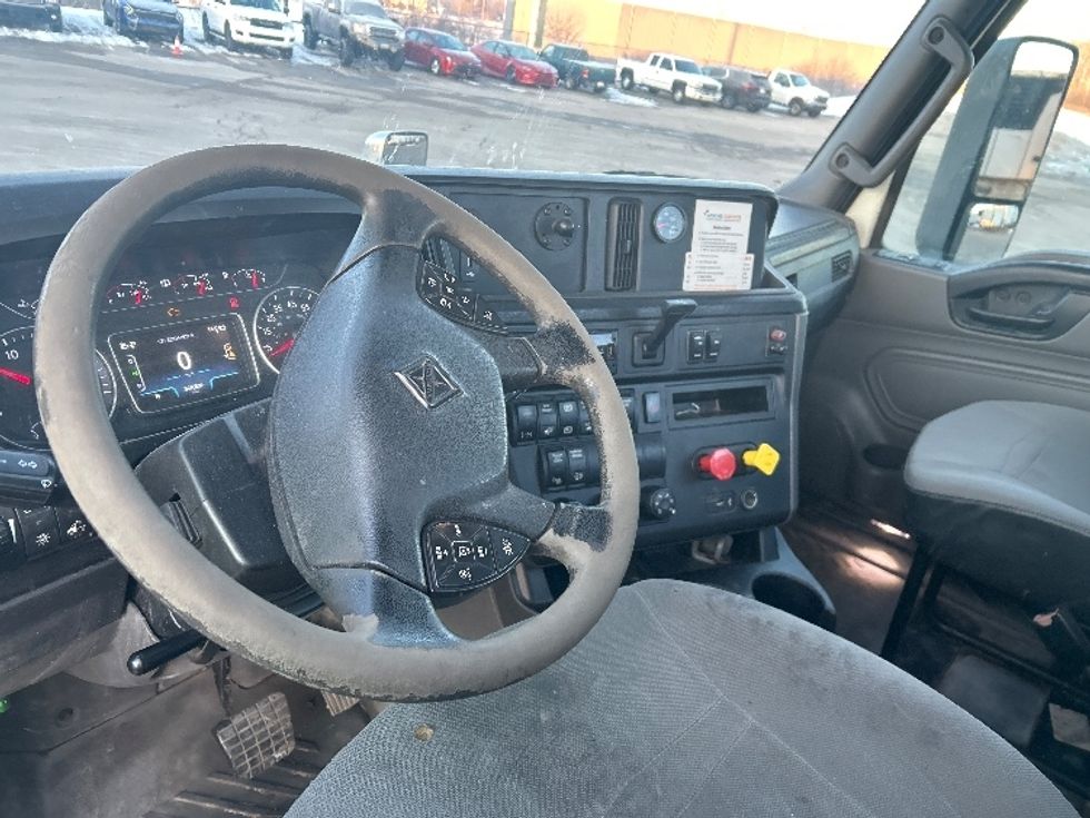 Day Cab Tractor-Heavy Duty Tractors-International-2020-LT625-Lansing-MI-539,509\n\t\tmiles-$ 26,250 - Image 10
