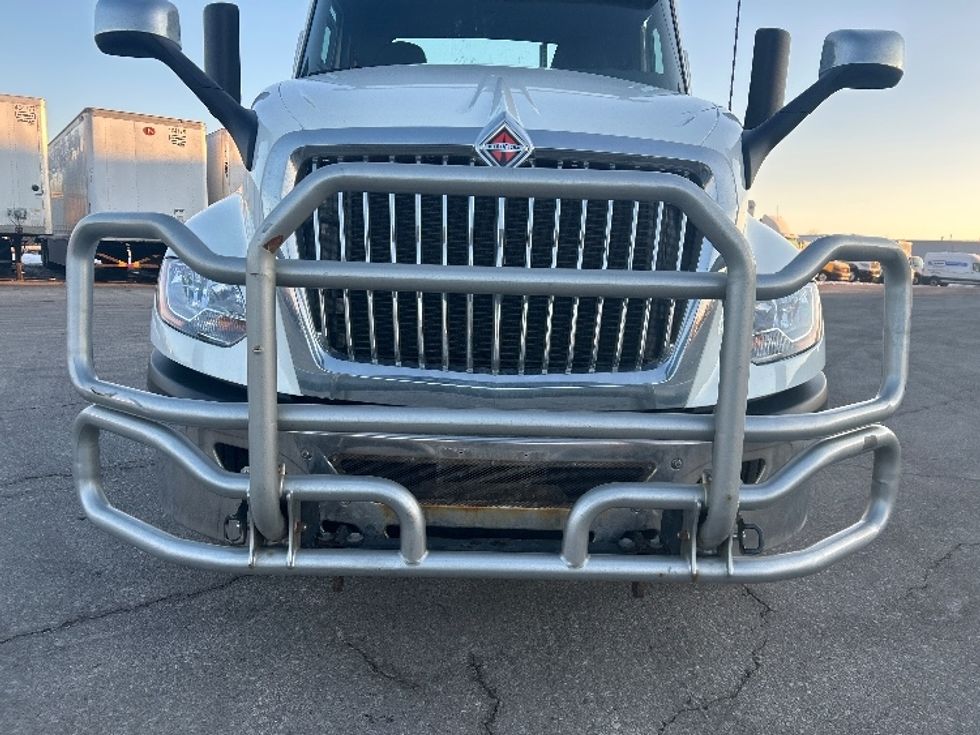 Day Cab Tractor-Heavy Duty Tractors-International-2020-LT625-Lansing-MI-539,509\n\t\tmiles-$ 26,250 - Image 17