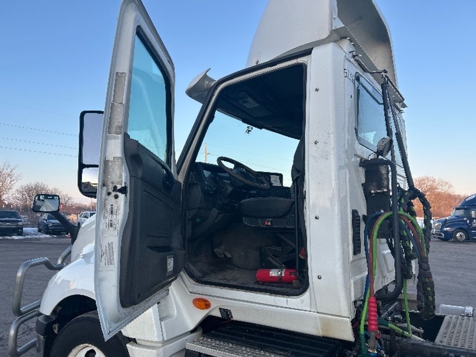 Day Cab Tractor-Heavy Duty Tractors-International-2020-LT625-Lansing-MI-539,509\n\t\tmiles-$ 26,250 - Image 9