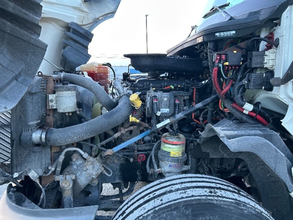 Day Cab Tractor-Heavy Duty Tractors-International-2020-LT625-Liverpool-NY-228,272\n\t\tmiles-$ 33,000 - Image 16