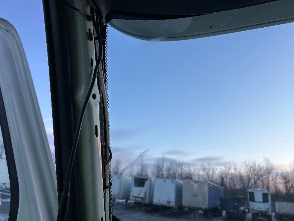 Day Cab Tractor-Heavy Duty Tractors-International-2020-LT625-Liverpool-NY-228,272\n\t\tmiles-$ 33,750 - Image 18