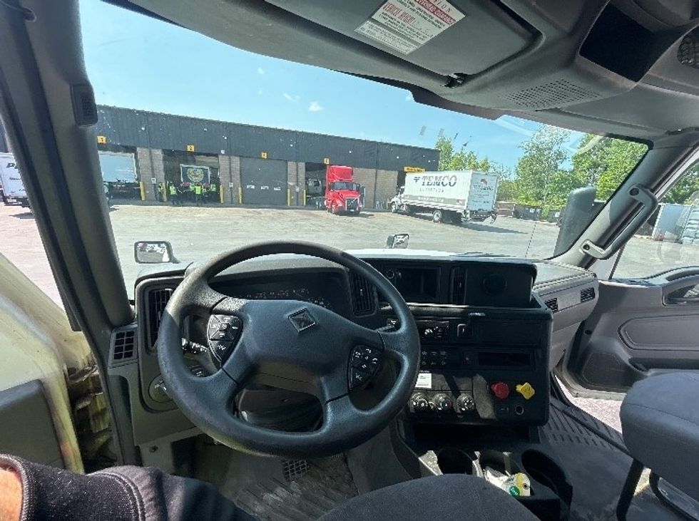 Day Cab Tractor-Heavy Duty Tractors-International-2020-LT625-Liverpool-NY-242,897\n\t\tmiles-$ 45,250 - Image 11