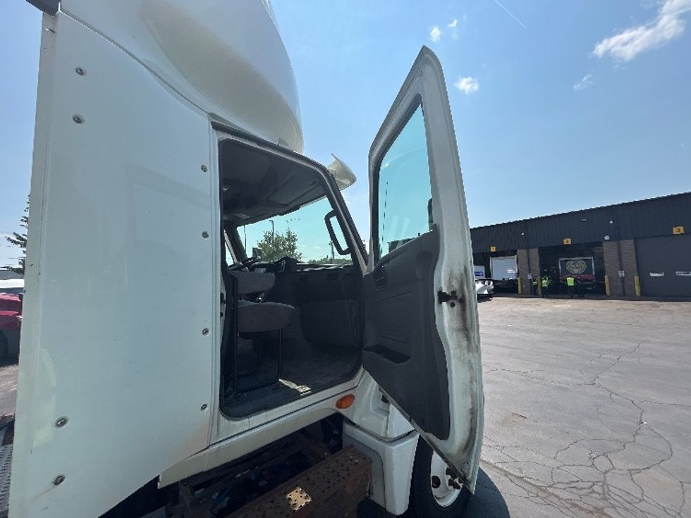 Day Cab Tractor-Heavy Duty Tractors-International-2020-LT625-Liverpool-NY-242,897\n\t\tmiles-$ 45,250 - Image 12