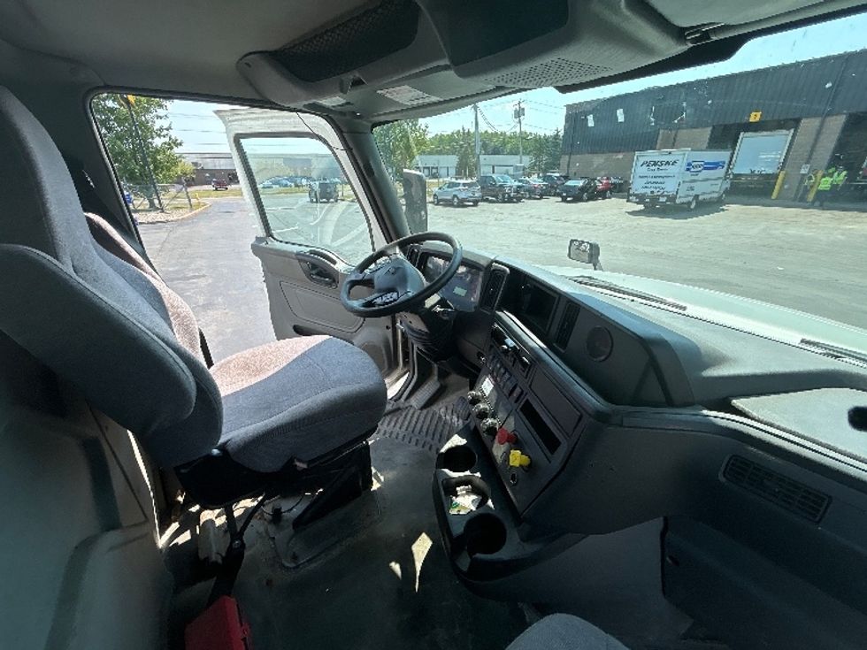 Day Cab Tractor-Heavy Duty Tractors-International-2020-LT625-Liverpool-NY-242,897\n\t\tmiles-$ 45,250 - Image 14