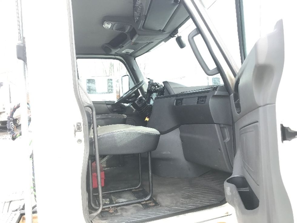 Day Cab Tractor-Heavy Duty Tractors-International-2020-LT625-Liverpool-NY-467,697\n\t\tmiles-$ 25,750 - Image 12
