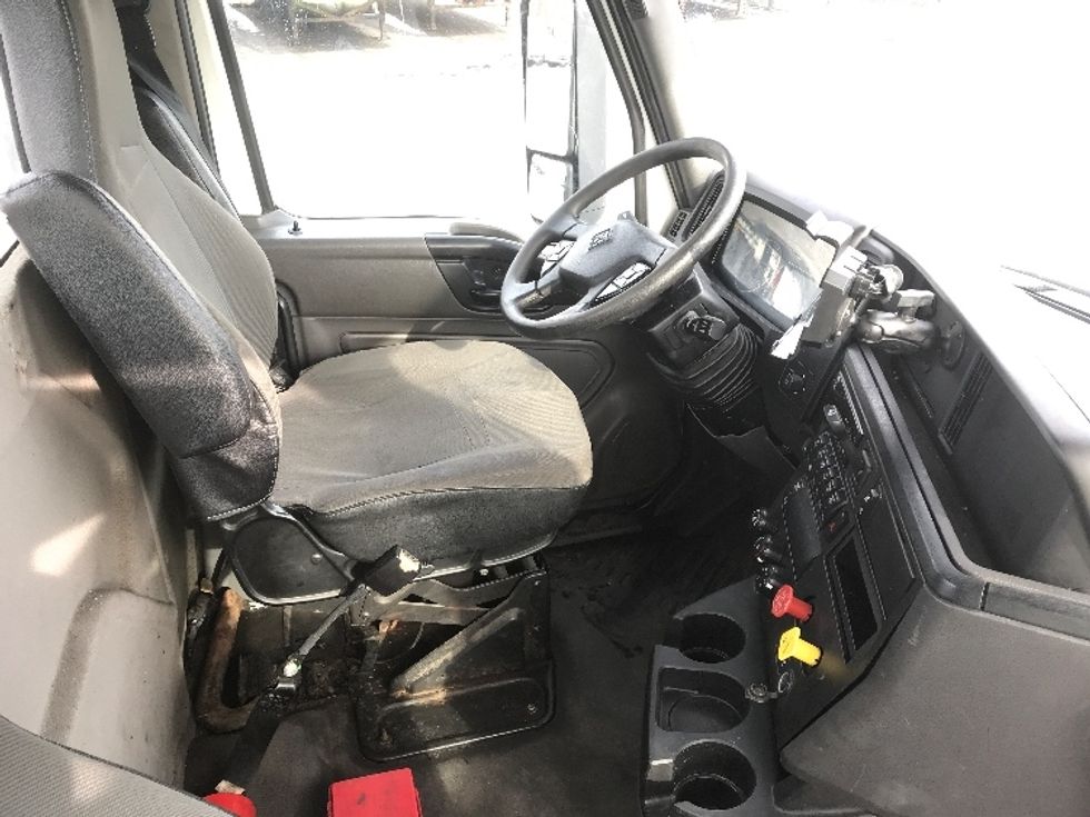 Day Cab Tractor-Heavy Duty Tractors-International-2020-LT625-Liverpool-NY-467,697\n\t\tmiles-$ 25,750 - Image 14