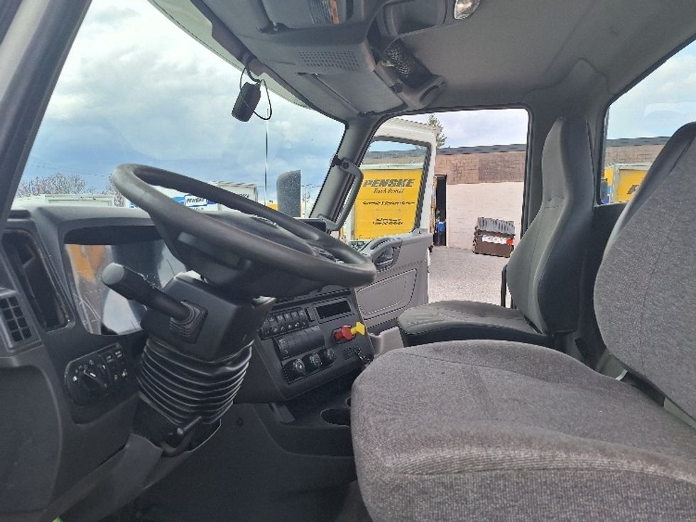 Day Cab Tractor-Heavy Duty Tractors-International-2020-LT625-Londonderry-NH-245,003\n\t\tmiles-$ 32,500 - Image 10