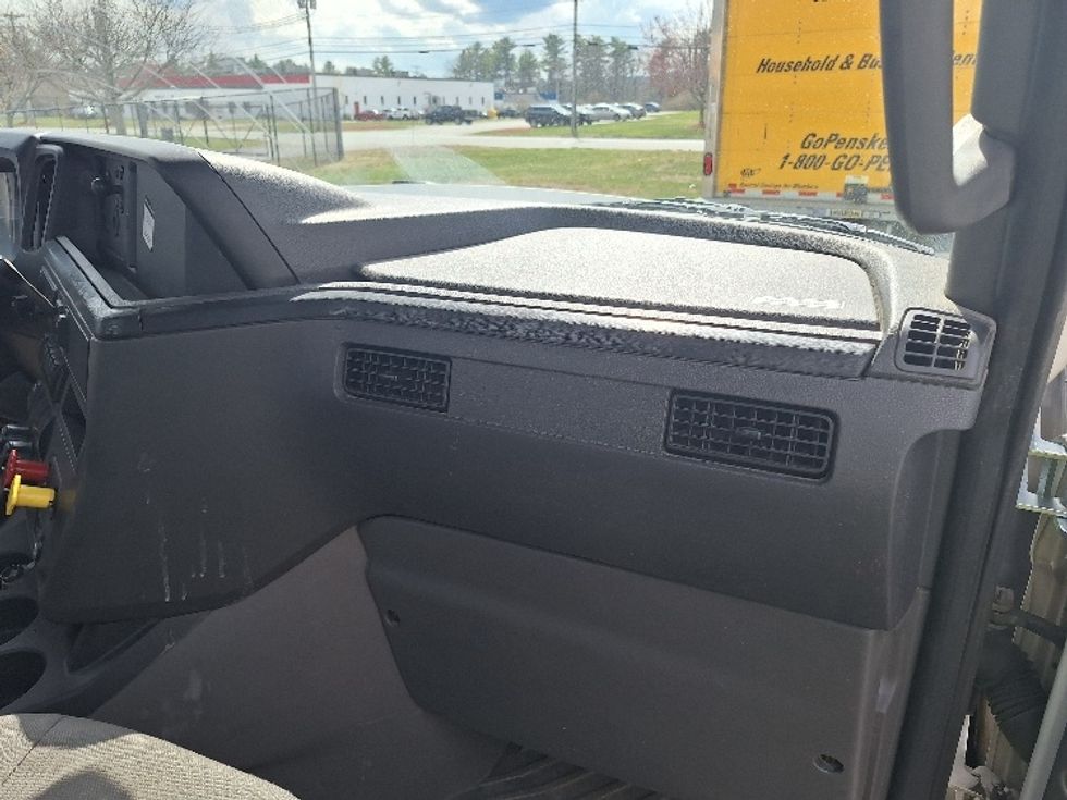 Day Cab Tractor-Heavy Duty Tractors-International-2020-LT625-Londonderry-NH-245,003\n\t\tmiles-$ 32,500 - Image 13