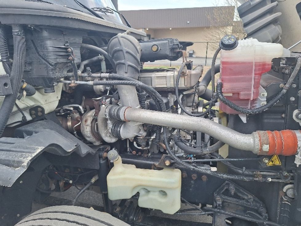 Day Cab Tractor-Heavy Duty Tractors-International-2020-LT625-Londonderry-NH-245,003\n\t\tmiles-$ 32,500 - Image 15