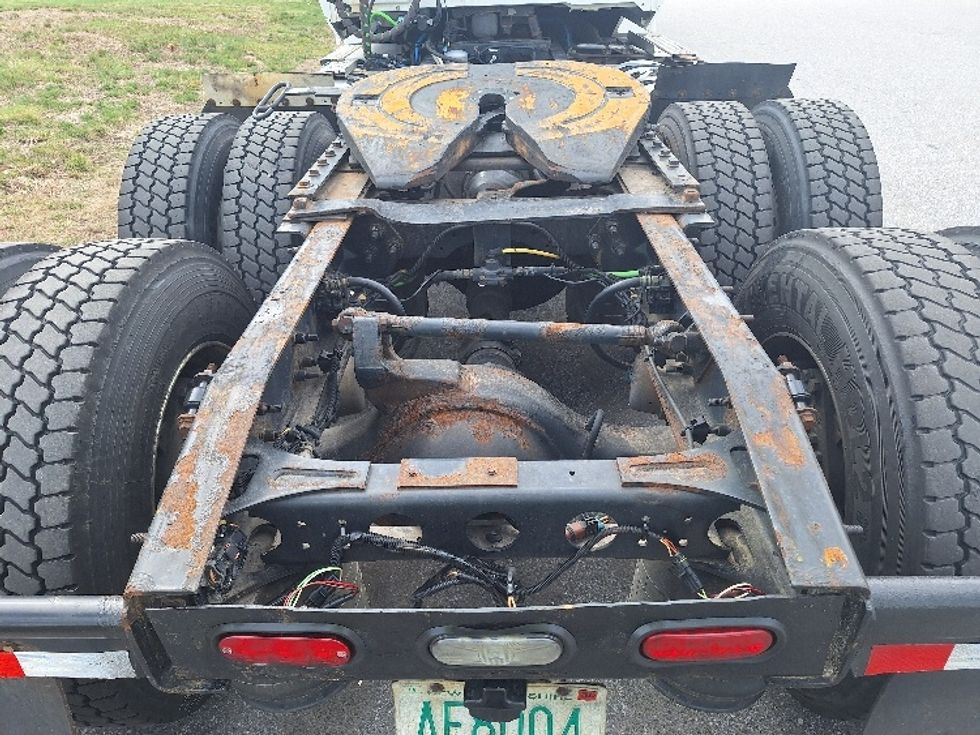 Day Cab Tractor-Heavy Duty Tractors-International-2020-LT625-Londonderry-NH-245,003\n\t\tmiles-$ 32,500 - Image 6