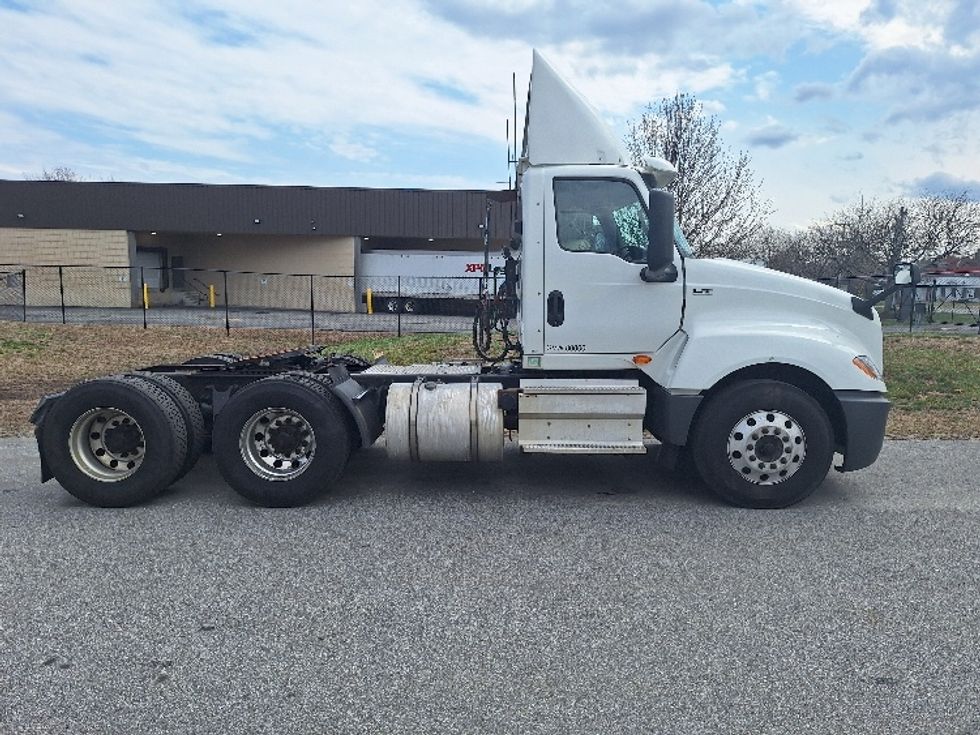 Day Cab Tractor-Heavy Duty Tractors-International-2020-LT625-Londonderry-NH-245,003\n\t\tmiles-$ 32,500 - Image 8