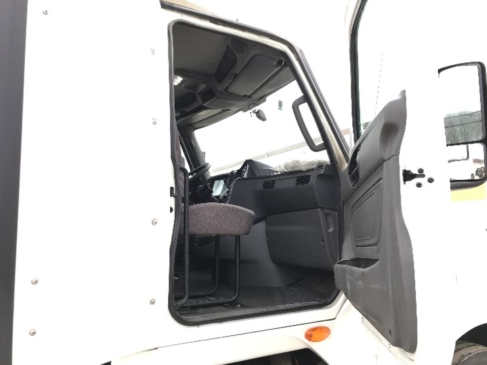 Day Cab Tractor-Heavy Duty Tractors-International-2020-LT625-Londonderry-NH-623,019\n\t\tmiles-$ 23,750 - Image 12