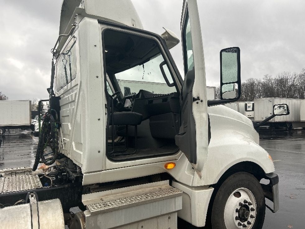 Day Cab Tractor-Heavy Duty Tractors-International-2020-LT625-Louisville-KY-578,383\n\t\tmiles-$ 25,750 - Image 12