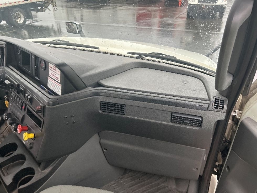 Day Cab Tractor-Heavy Duty Tractors-International-2020-LT625-Louisville-KY-578,383\n\t\tmiles-$ 25,750 - Image 13