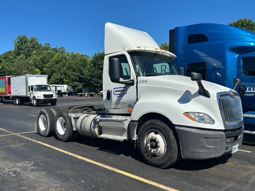 Day Cab Tractor-Heavy Duty Tractors-International-2020-LT625-Louisville-KY-590,121\n\t\tmiles-$ 23,500 - Image 1