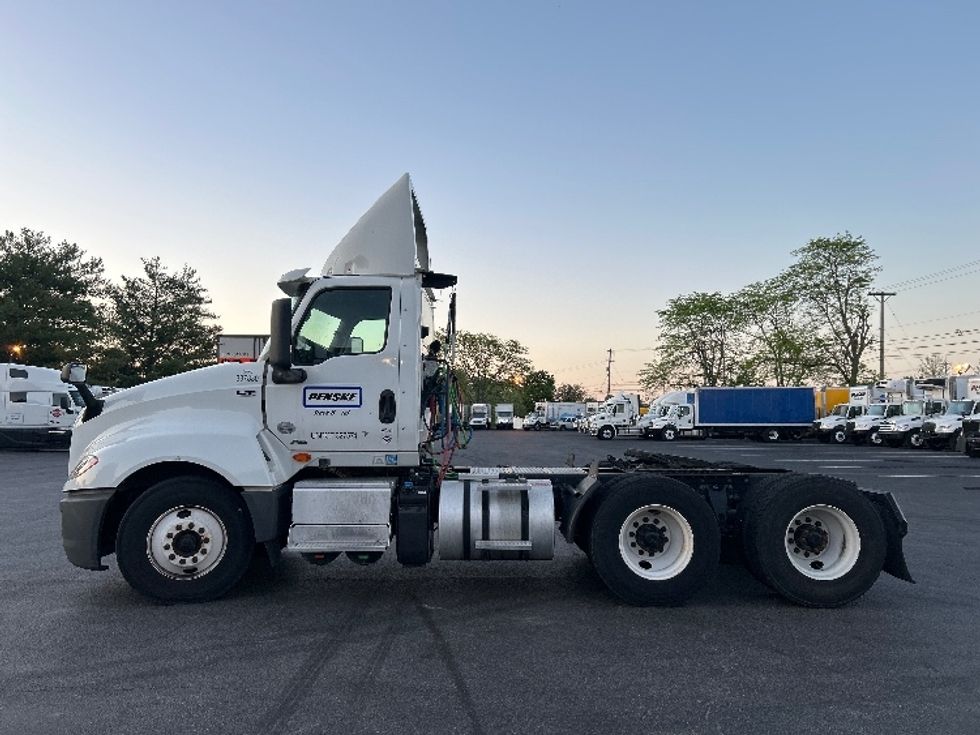 Day Cab Tractor-Heavy Duty Tractors-International-2020-LT625-Louisville-KY-590,121\n\t\tmiles-$ 23,500 - Image 4