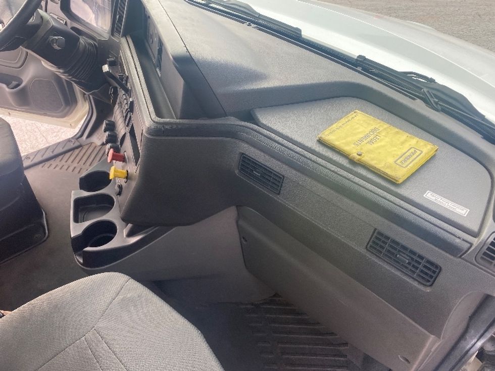 Day Cab Tractor-Heavy Duty Tractors-International-2020-LT625-Madison-AL-387,509\n\t\tmiles-$ 30,500 - Image 13