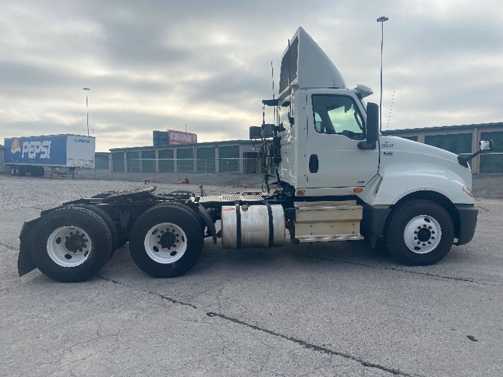 Day Cab Tractor-Heavy Duty Tractors-International-2020-LT625-Madison-AL-387,509\n\t\tmiles-$ 30,500 - Image 8
