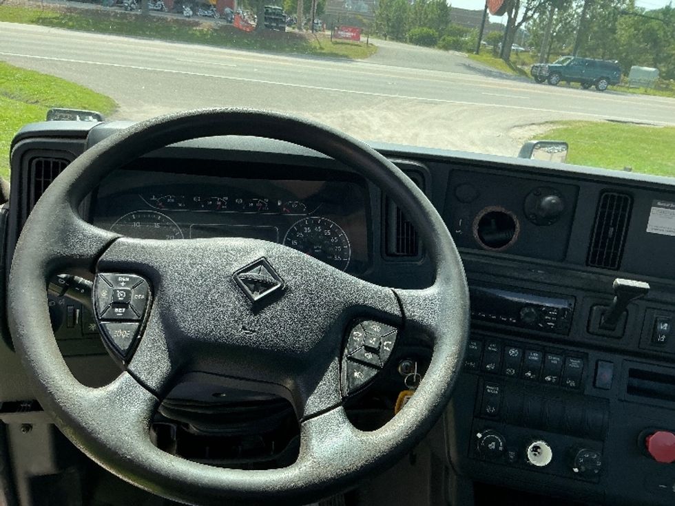 Day Cab Tractor-Heavy Duty Tractors-International-2020-LT625-Mebane-NC-336,761\n\t\tmiles-$ 30,250 - Image 11