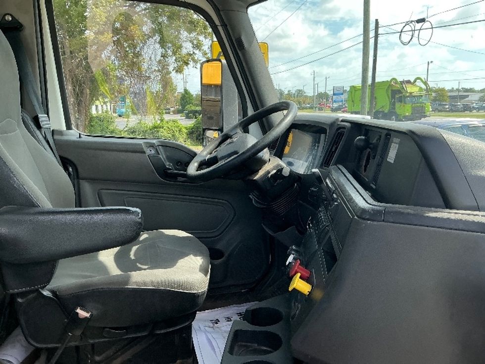 Day Cab Tractor-Heavy Duty Tractors-International-2020-LT625-Mebane-NC-336,761\n\t\tmiles-$ 30,250 - Image 14