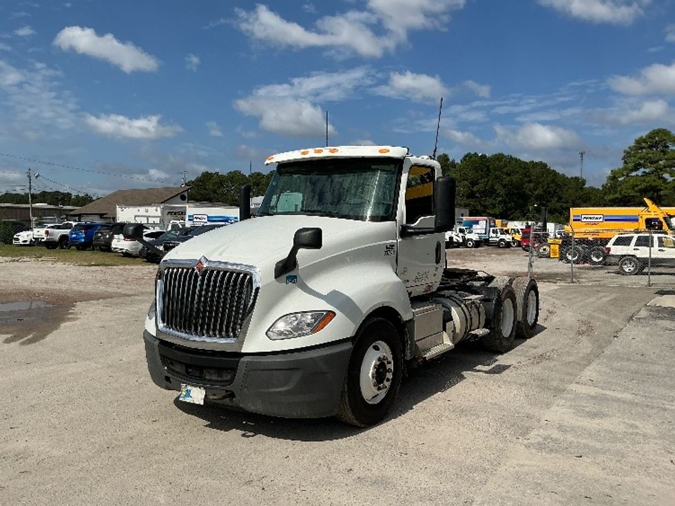Day Cab Tractor-Heavy Duty Tractors-International-2020-LT625-Mebane-NC-336,761\n\t\tmiles-$ 30,250 - Image 3