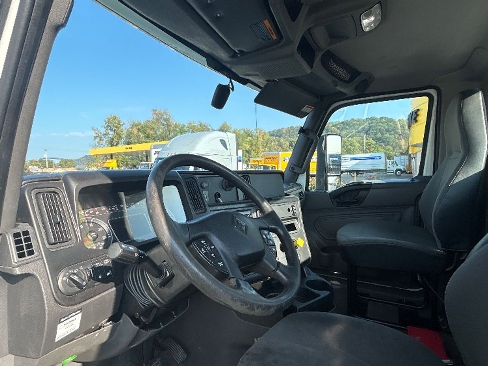 Day Cab Tractor-Heavy Duty Tractors-International-2020-LT625-Milwaukee-WI-520,985\n\t\tmiles-$ 25,750 - Image 10