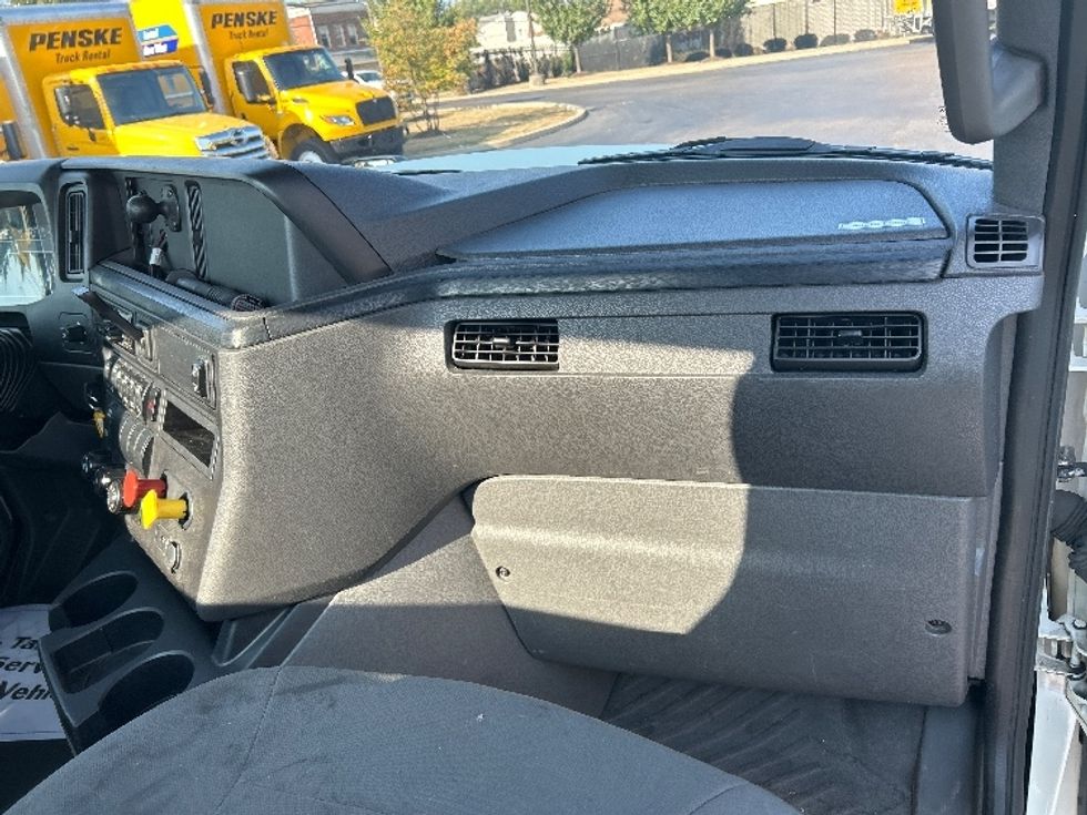 Day Cab Tractor-Heavy Duty Tractors-International-2020-LT625-Milwaukee-WI-520,985\n\t\tmiles-$ 25,750 - Image 13