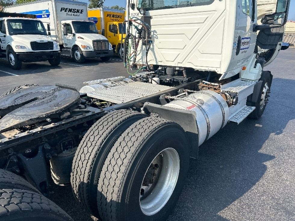 Day Cab Tractor-Heavy Duty Tractors-International-2020-LT625-Milwaukee-WI-520,985\n\t\tmiles-$ 25,750 - Image 17