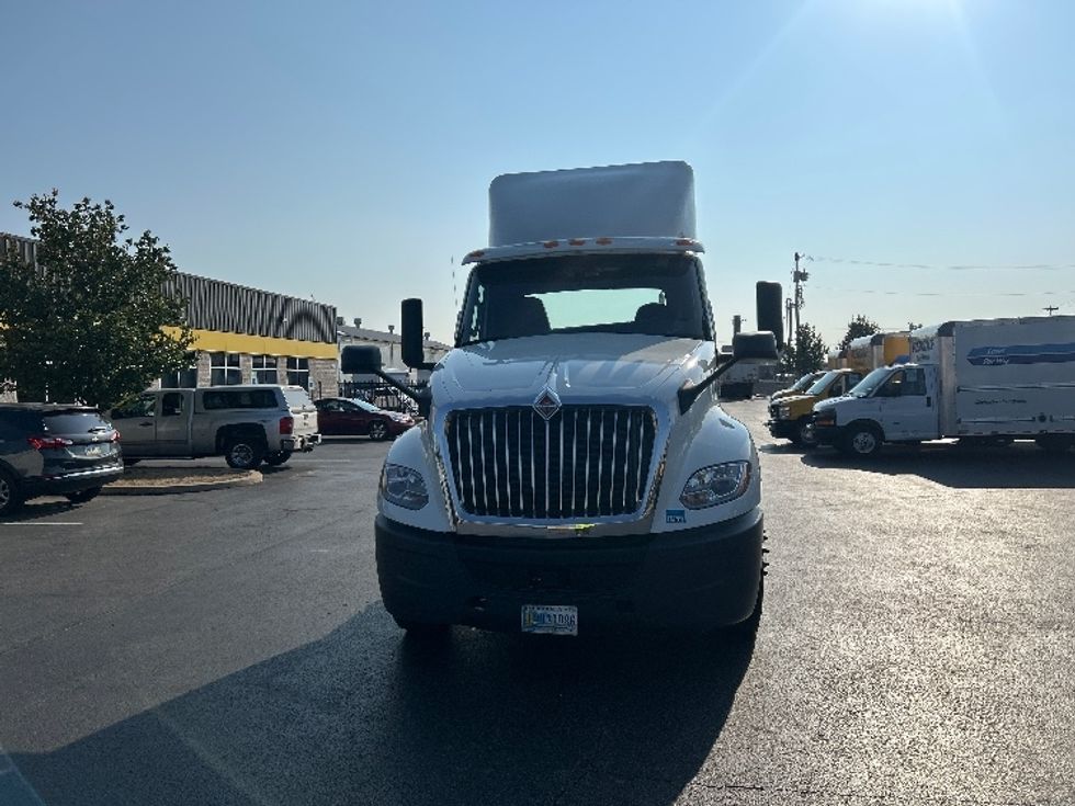 Day Cab Tractor-Heavy Duty Tractors-International-2020-LT625-Milwaukee-WI-520,985\n\t\tmiles-$ 25,750 - Image 2