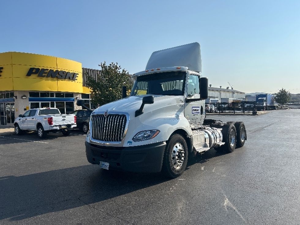 Day Cab Tractor-Heavy Duty Tractors-International-2020-LT625-Milwaukee-WI-520,985\n\t\tmiles-$ 25,750 - Image 3