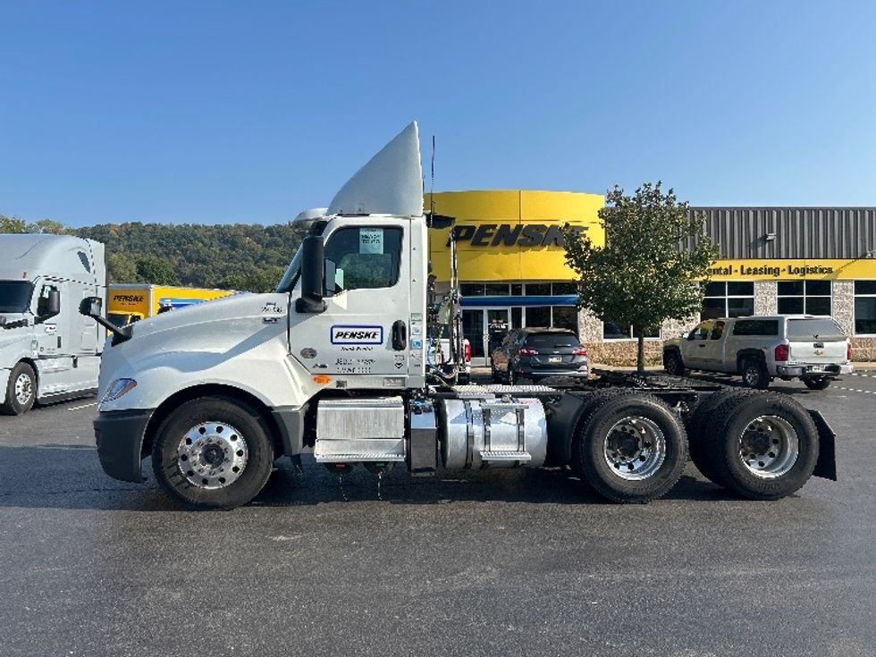 Day Cab Tractor-Heavy Duty Tractors-International-2020-LT625-Milwaukee-WI-520,985\n\t\tmiles-$ 25,750 - Image 4