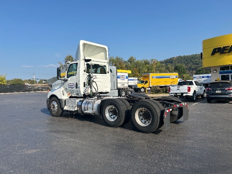 Day Cab Tractor-Heavy Duty Tractors-International-2020-LT625-Milwaukee-WI-520,985\n\t\tmiles-$ 25,750 - Image 5