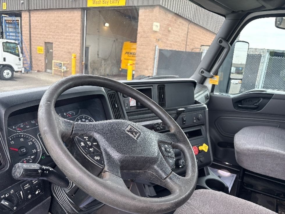 Day Cab Tractor-Heavy Duty Tractors-International-2020-LT625-Mississauga-ON-156,550\n\t\tkm-$ 72,000 - Image 10