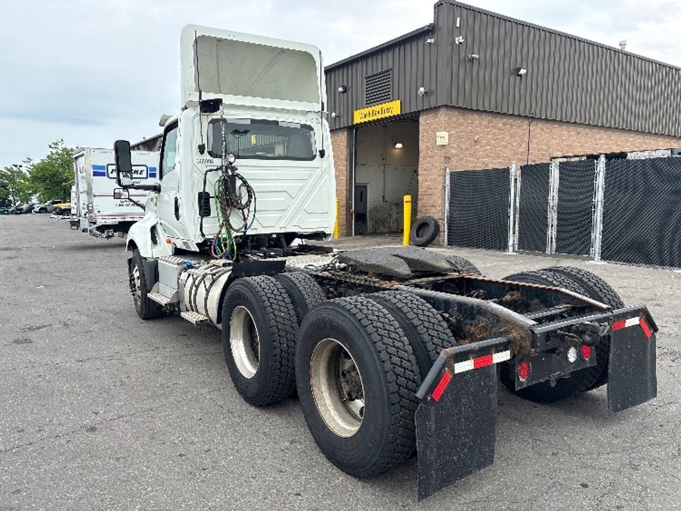 Day Cab Tractor-Heavy Duty Tractors-International-2020-LT625-Mississauga-ON-156,550\n\t\tkm-$ 72,000 - Image 5