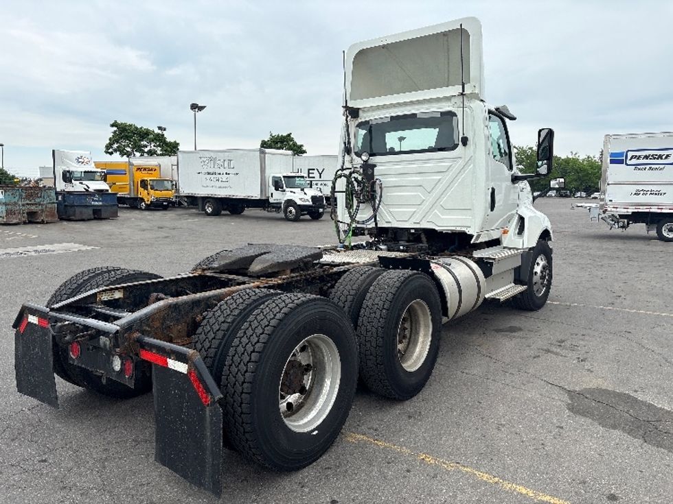 Day Cab Tractor-Heavy Duty Tractors-International-2020-LT625-Mississauga-ON-156,550\n\t\tkm-$ 72,000 - Image 7