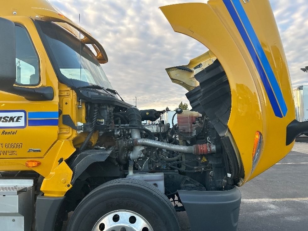 Day Cab Tractor-Heavy Duty Tractors-International-2020-LT625-Mississauga-ON-355,925\n\t\tkm-$ 18,000 - Image 15