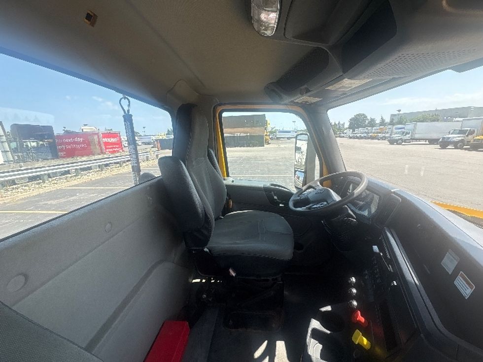 Day Cab Tractor-Heavy Duty Tractors-International-2020-LT625-Mississauga-ON-418,088\n\t\tkm-$ 39,000 - Image 14