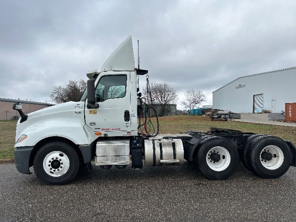 Day Cab Tractor-Heavy Duty Tractors-International-2020-LT625-Montgomery-AL-278,577\n\t\tmiles-$ 35,250 - Image 4
