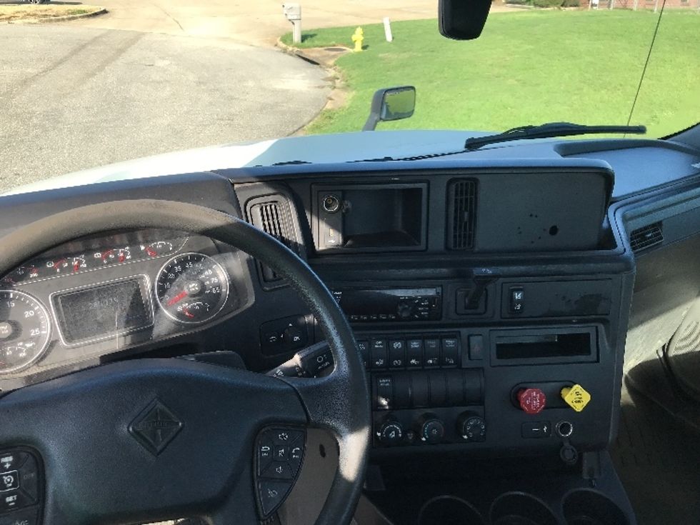 Day Cab Tractor-Heavy Duty Tractors-International-2020-LT625-Montgomery-AL-285,131\n\t\tmiles-$ 34,500 - Image 11