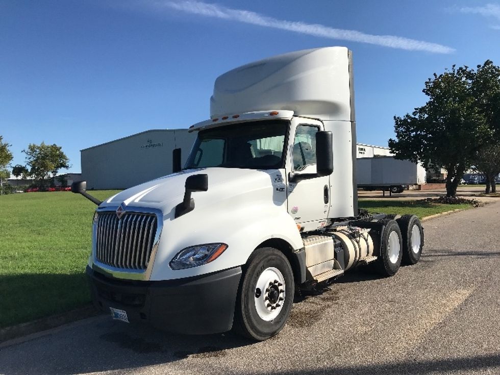 Day Cab Tractor-Heavy Duty Tractors-International-2020-LT625-Montgomery-AL-285,131\n\t\tmiles-$ 34,500 - Image 3