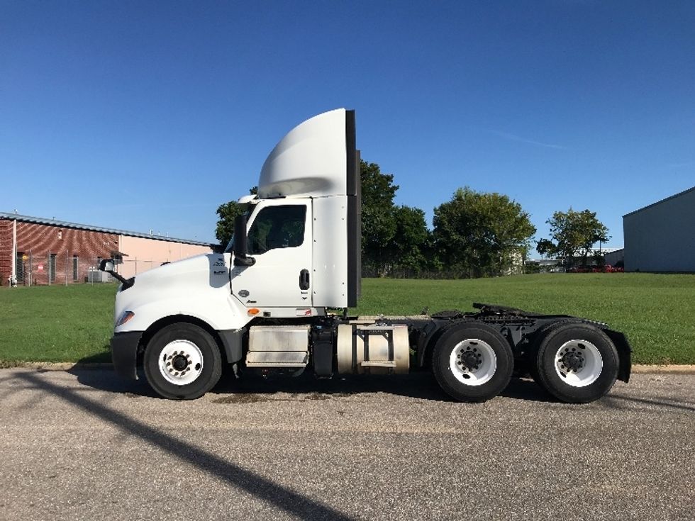 Day Cab Tractor-Heavy Duty Tractors-International-2020-LT625-Montgomery-AL-285,131\n\t\tmiles-$ 34,500 - Image 4