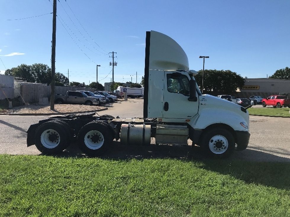 Day Cab Tractor-Heavy Duty Tractors-International-2020-LT625-Montgomery-AL-285,131\n\t\tmiles-$ 34,500 - Image 8