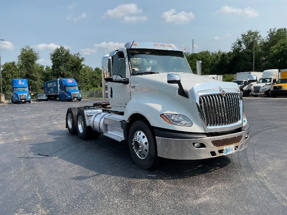 Day Cab Tractor-Heavy Duty Tractors-International-2020-LT625-Mount Pleasant-PA-148,656\n\t\tmiles-$ 33,000 - Image 1