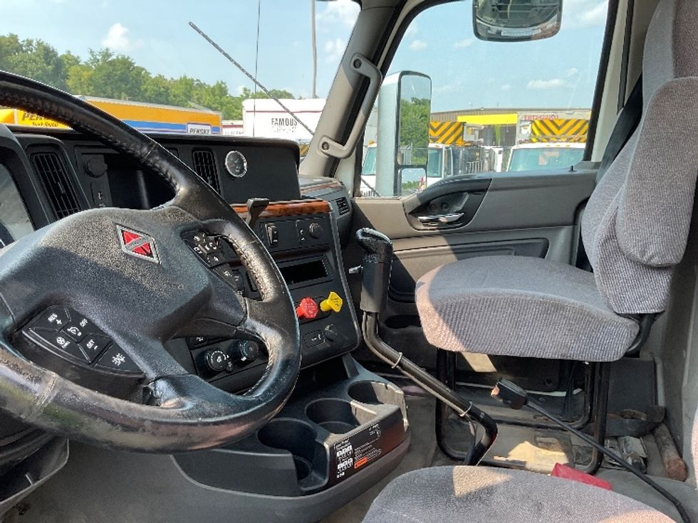 Day Cab Tractor-Heavy Duty Tractors-International-2020-LT625-Mount Pleasant-PA-148,656\n\t\tmiles-$ 33,000 - Image 10