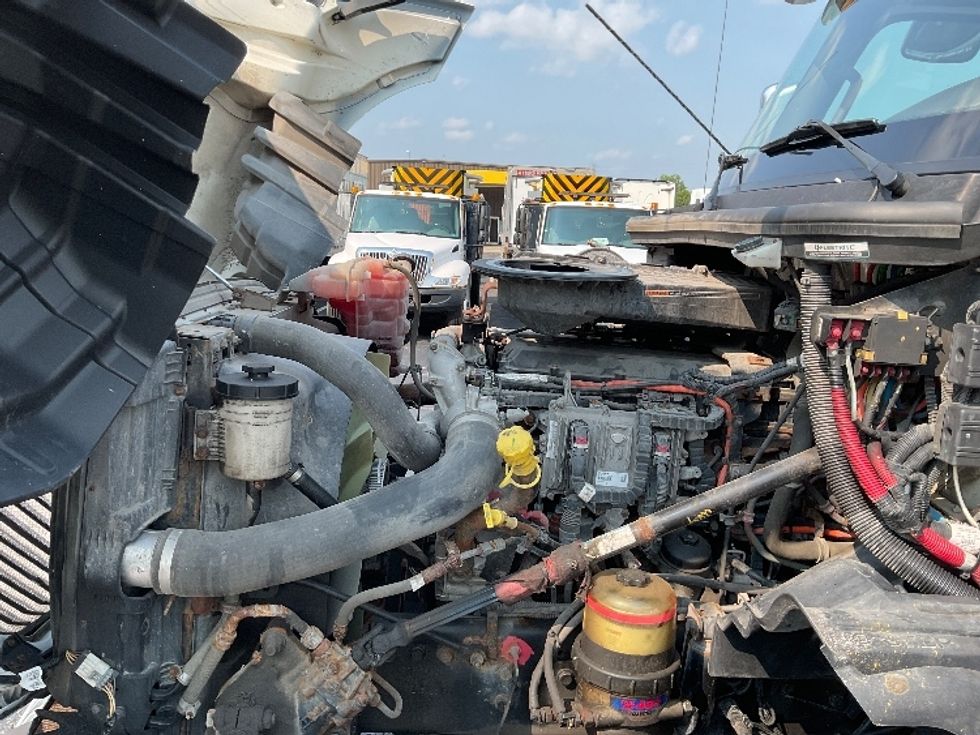 Day Cab Tractor-Heavy Duty Tractors-International-2020-LT625-Mount Pleasant-PA-148,656\n\t\tmiles-$ 33,000 - Image 16