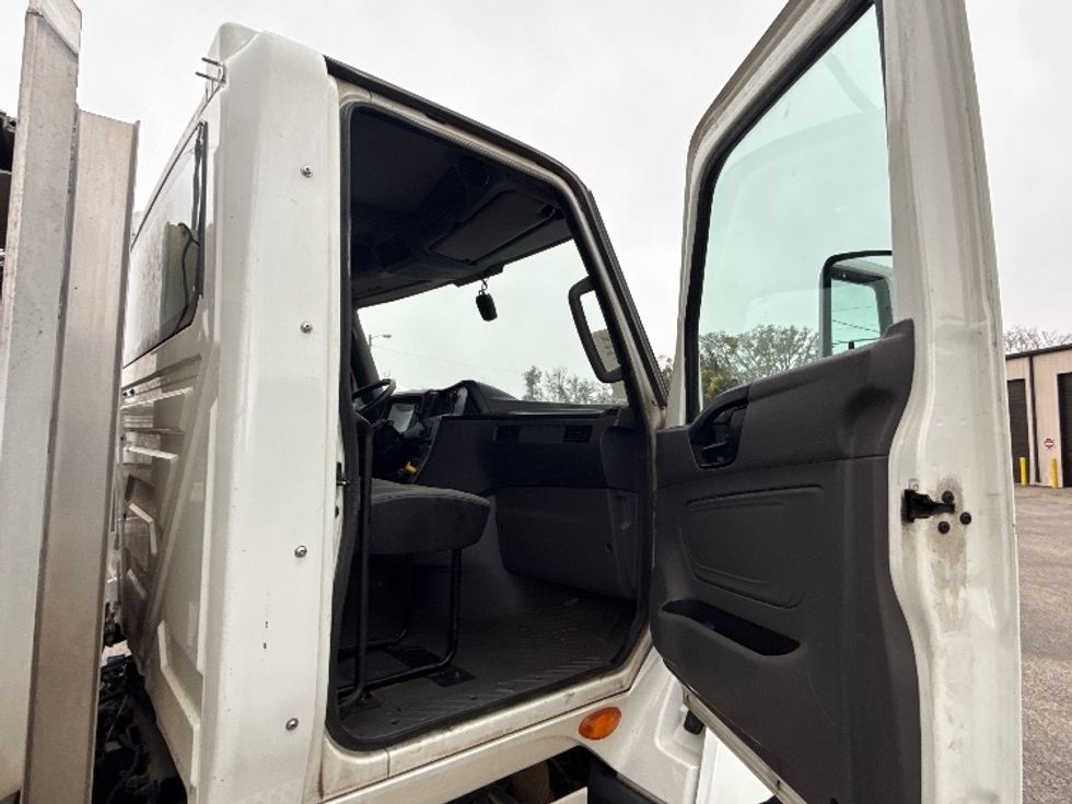 Day Cab Tractor-Heavy Duty Tractors-International-2020-LT625-Nashville-TN-362,405\n\t\tmiles-$ 43,750 - Image 12