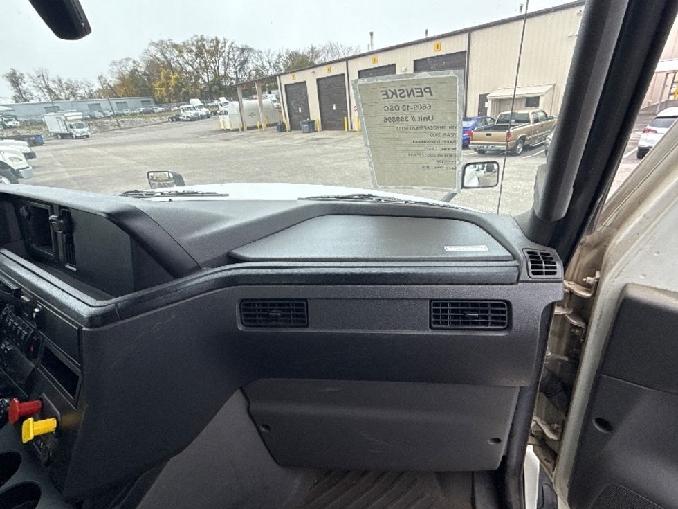 Day Cab Tractor-Heavy Duty Tractors-International-2020-LT625-Nashville-TN-362,405\n\t\tmiles-$ 43,750 - Image 13